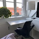Vaerelse I Lejlighed Med Udsigt Og Ro
